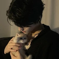 บาส(เพื่อนนายเอก)