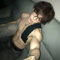 หลี่หยาง(พ. พ.อ)