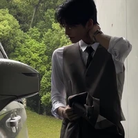 นาย (รวย+ผัวพ.อ)