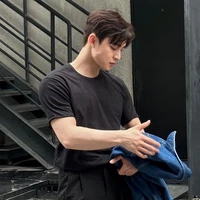 ชวลิต พี่ชายนางเอก