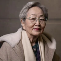 grandmother 