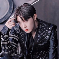 แบงค์(พี่กลาง)พ.อ