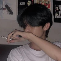 คริส(พระเอก😈🕯️)
