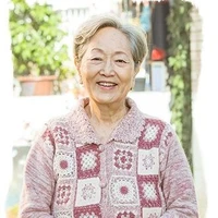 nenek (lisa)