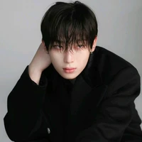 จิน(การ์ดนอ.)