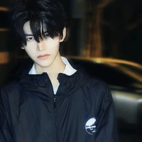 สกาย:นายเอกตอนอยู่ ม.ปลาย
