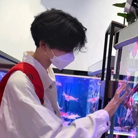 ปอนด์(มือช้ายกีต้าร์)