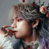 Jeon Taehyung ( Queen)