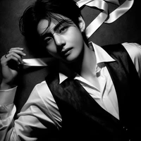 Kim Taehyung (Elite Enigma 🖤) [MC]