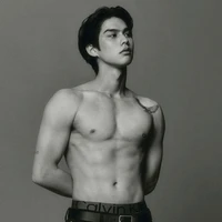 เวย์นิส(พระเอก)