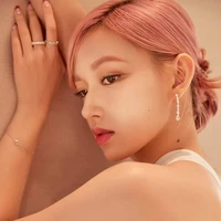 น้ำอิง/เพื่อน👑