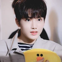 Kim Junkyu (MC/B)