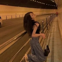 พลอย