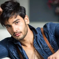 Aakash Drivedi/{Fl elder brother}