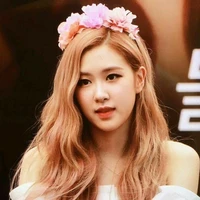 ᴋɪᴍ ʀᴏsᴇᴀɴɴᴇ~ (Øʀᴇ)