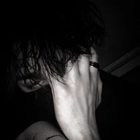 แม็กซ์(สอนว่ายน้ำ/วิชาป้องกันตัว)