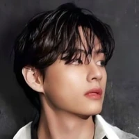 𝙺𝚒𝚖 𝚃𝚊𝚎𝚑𝚢𝚞𝚗𝚐 ~