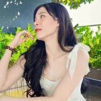 แพร(พี่สาวนางเอก)