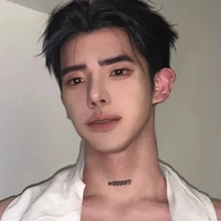 เมฆา:พระเอก-หัวหน้าห้อง