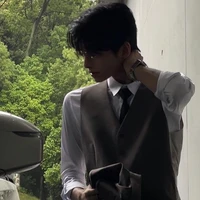 ธาวิน:ลูกพี่ลูกน้องน.อ  เพื่อนโจเซฟ