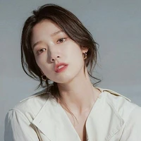 Park Shin Hye • Mommy Jie