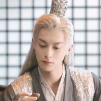 อวี้ฉือหลงเหยียน(เจ้ามังกร)