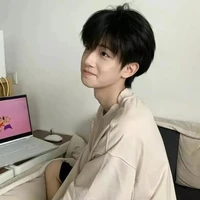 คริส❀【ᴄʜʀɪꜱ】(เพื่อนนอ.)