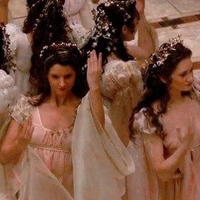 les autres servantes