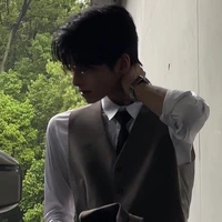 ที /พ.อ+นักบาส+ประธานสภานักเรียน