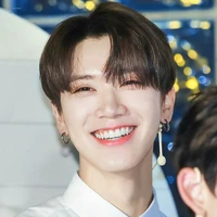 Tennie [ penakluk hot daddy 😉 ]