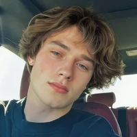 Tomas Lee