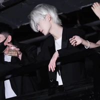 ไวท์(เพื่อนพ.อ)