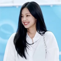 andini ( sahabat bulan )