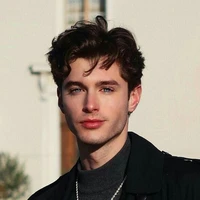 Charles aron/agent 08