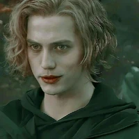 jasper hale(alfa dominante 22 años)