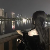 โอลีเวีย(เพื่อนพ.อ)