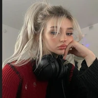 Cloe Dupont(gemela de L)