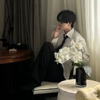 นิภัทร์ // มือขวา