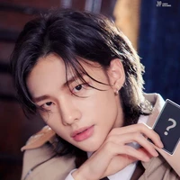 hwang hyunjin