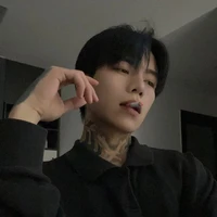 ไนท์🌟