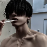 ซากิ(ชาติก่อนไซม่อน+น.อ):