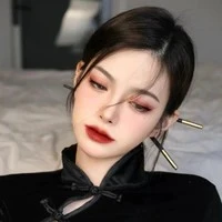 ออม(แม่พระเอก)