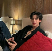 โฟร์ท(พ.อ🥰🙂)😘