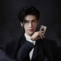 ลู่ซือ-พ่อพระเอก