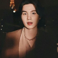 Min Yoongi //suga