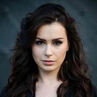 Giulia Ricci( Mãe dos Ricci)