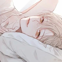 ★★★
