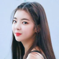 เอลลี่(เพื่อนนางเอก)