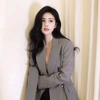 นักข่าว