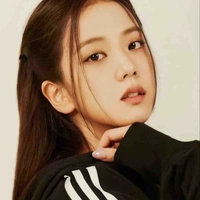 Jisoo Kim 